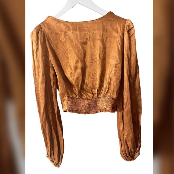 ASTR The Label Anthropologie NWT Cropped Top Twist Front Long Sleeve Top size S - Picture 6 of 7